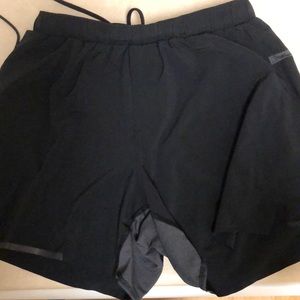 Lululemon 5’ men’s linerless shorts